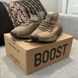 Adidas Yeezy Boost 350 V2 Shoes - Sand Taupe